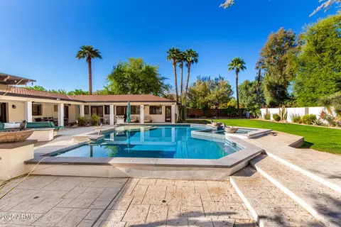 Exterior - 8031 N 12th Ave, Phoenix, AZ 85021 photo 5 of 18