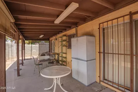 Exterior - 6720 N 42nd Dr, Phoenix, AZ 85019 photo 4 of 6