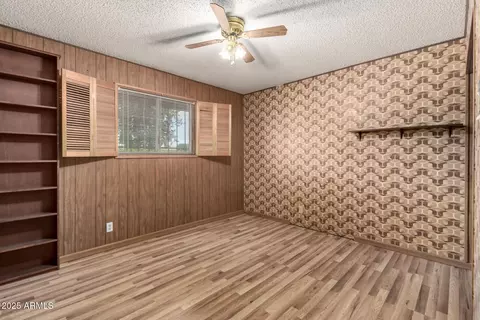 Bedroom - 6720 N 42nd Dr, Phoenix, AZ 85019 photo 2 of 2