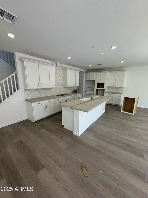 2467 W Rowel Rd, Phoenix, AZ 85085 photo 3