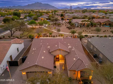 3053 E Packard Dr, Gilbert, AZ 85298 photo 2