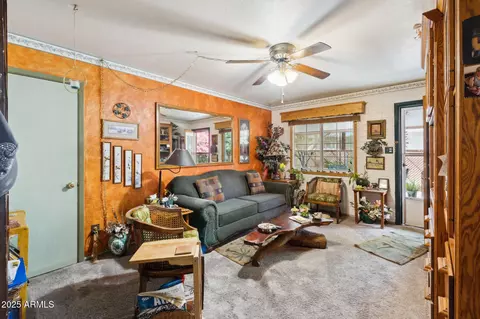 Living - 911 E Alice Ave, Phoenix, AZ 85020 photo 2 of 5