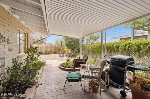 Exterior - 911 E Alice Ave, Phoenix, AZ 85020 photo 8 of 13