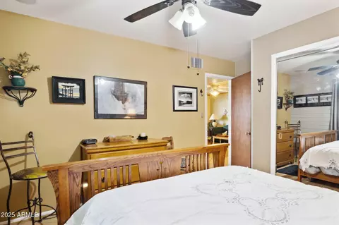 Bedroom - 911 E Alice Ave, Phoenix, AZ 85020 photo 2 of 6