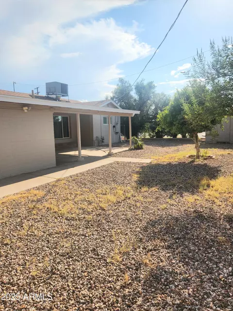 Exterior - 1934 W Colter St, Phoenix, AZ 85015 photo 4 of 7