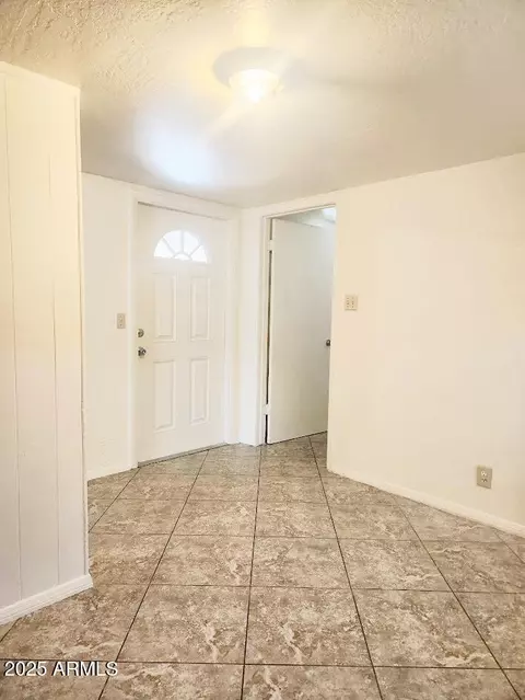 Entry Way - 1934 W Colter St, Phoenix, AZ 85015 photo 3 of 3
