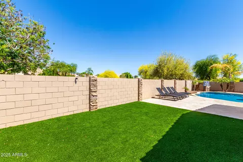 Exterior - 534 E Sheffield Ave, Gilbert, AZ 85296 photo 4 of 7