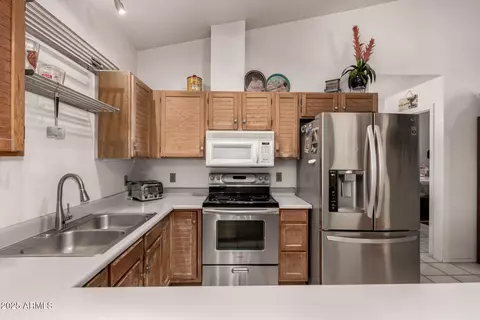 Kitchen - 6110 E Ivyglen St, Mesa, AZ 85205 photo 3 of 3