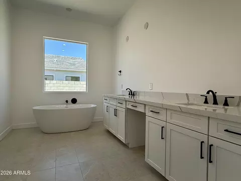 Bath - 6452 E Omega Cir, Mesa, AZ 85215 photo 2 of 3