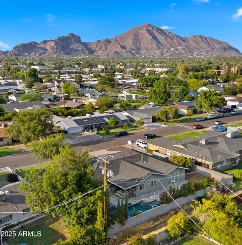 View/Area - 4223 E Clarendon Ave, Phoenix, AZ 85018 photo 1 of 4