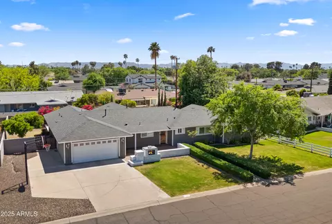 View/Area - 4223 E Clarendon Ave, Phoenix, AZ 85018 photo 4 of 4