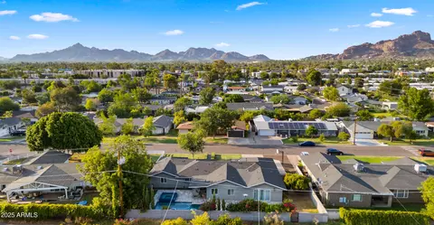 View/Area - 4223 E Clarendon Ave, Phoenix, AZ 85018 photo 3 of 4