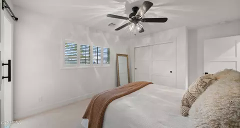 Bedroom - 4223 E Clarendon Ave, Phoenix, AZ 85018 photo 8 of 8