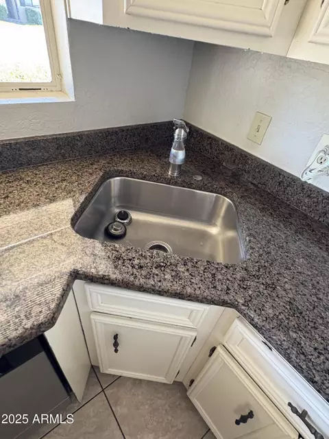Kitchen - 2544 Elm St, Phoenix, AZ 85016 photo 2 of 3