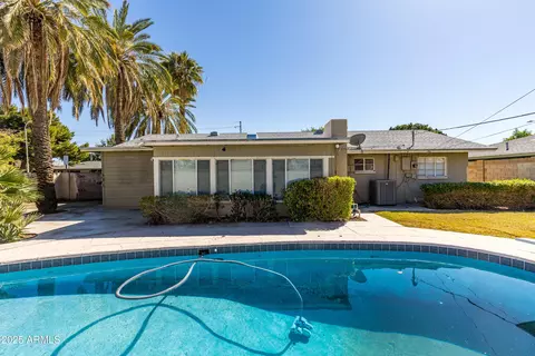Exterior - 2544 Elm St, Phoenix, AZ 85016 photo 4 of 6
