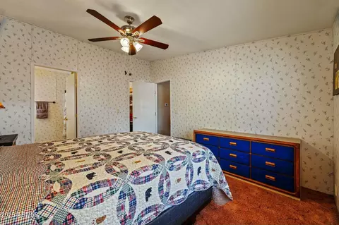 Bedroom - 2893 S Lazy Bear Trl, Overgaard, AZ 85933 photo 2 of 4