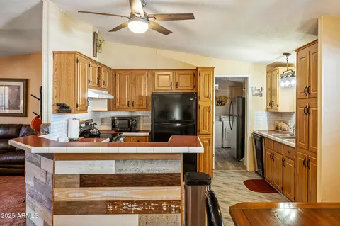Kitchen - 2893 S Lazy Bear Trl, Overgaard, AZ 85933 photo 1 of 3