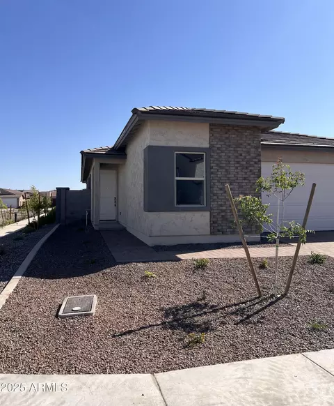 18225 W Larkspur Dr, Goodyear, AZ 85338
