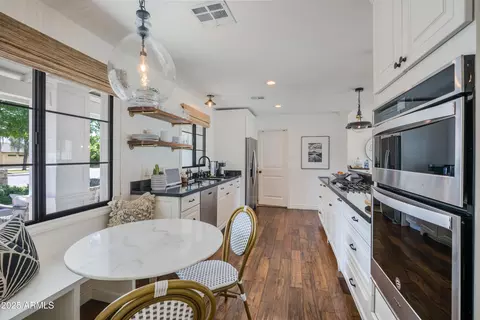 Kitchen - 4916 E Flower St, Phoenix, AZ 85018 photo 5 of 8
