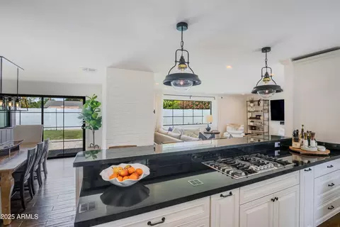 Kitchen - 4916 E Flower St, Phoenix, AZ 85018 photo 7 of 8