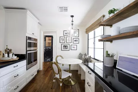 Kitchen - 4916 E Flower St, Phoenix, AZ 85018 photo 6 of 8