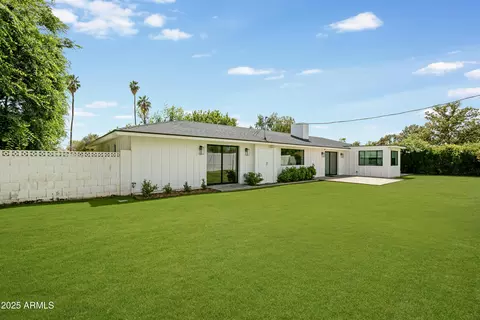 Exterior - 4916 E Flower St, Phoenix, AZ 85018 photo 5 of 6