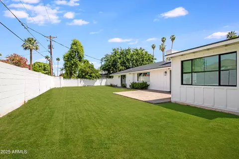 Exterior - 4916 E Flower St, Phoenix, AZ 85018 photo 4 of 6