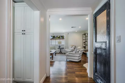 Entry Way - 4916 E Flower St, Phoenix, AZ 85018 photo 2 of 2