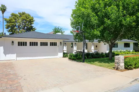 Exterior - 4916 E Flower St, Phoenix, AZ 85018 photo 2 of 6