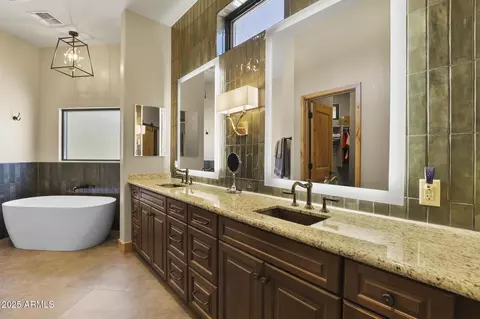 Bath - 1903 E Phoenix Cir, Payson, AZ 85541 photo 1 of 7