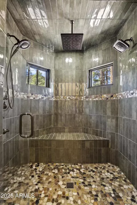 Bath - 1903 E Phoenix Cir, Payson, AZ 85541 photo 2 of 7