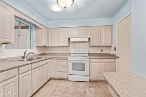 Kitchen - 6043 E Des Moines St, Mesa, AZ 85205 photo 1 of 1