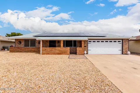 9430 W Arrowhead Dr, Sun City, AZ 85351