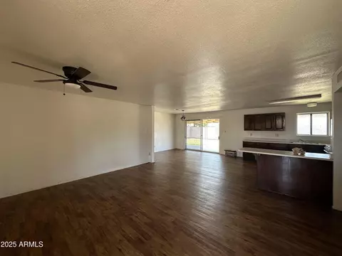 8944 N 17th Ln, Phoenix, AZ 85021 photo 2