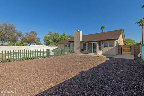 Exterior - 702 W Sequoia Dr, Phoenix, AZ 85027 photo 4 of 6