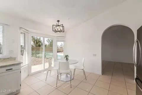 Dining - 702 W Sequoia Dr, Phoenix, AZ 85027 photo 1 of 1