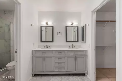 Bath - 702 W Sequoia Dr, Phoenix, AZ 85027 photo 1 of 3