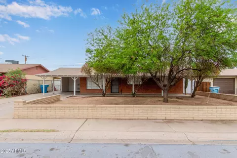 2910 W Rose Ln, Phoenix, AZ 85017
