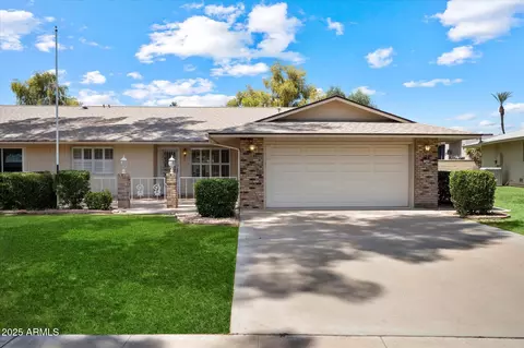 15438 N Lakeforest Dr, Sun City, AZ 85351