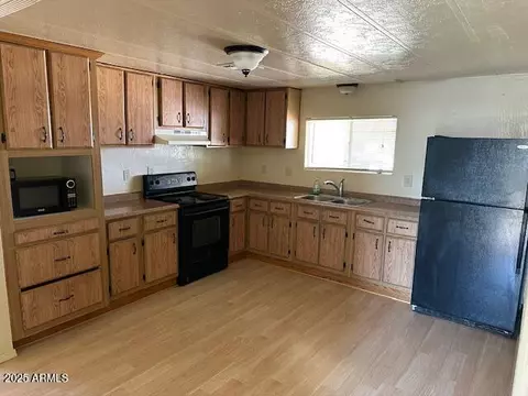 352 S Emerald Dr, Apache Junction, AZ 85120 photo 7