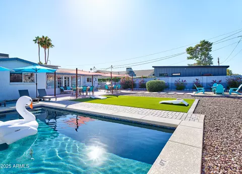 8444 E Piccadilly Rd, Scottsdale, AZ 85251