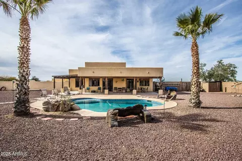 11283 N Henness Rd, Casa Grande, AZ 85194
