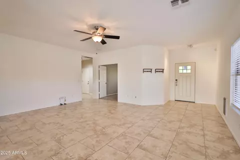 Living - 4119 E Tether Trl, Phoenix, AZ 85050 photo 3 of 3