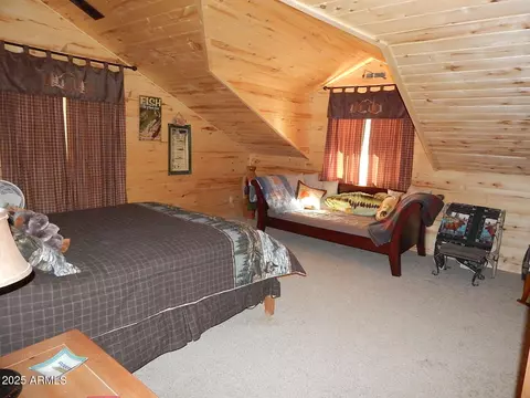 Bedroom - 2372 Summer Loop, Forest Lakes, AZ 85931 photo 1 of 3