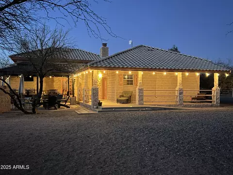 23 E Cloud Rd, Phoenix, AZ 85086
