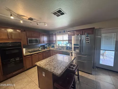 7141 W Denton Ln, Glendale, AZ 85303
