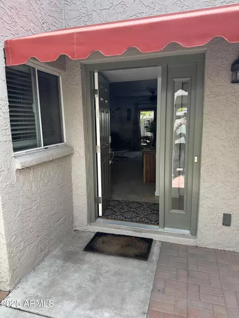 Exterior - 1105 E Beryl Ave, Phoenix, AZ 85020 photo 6 of 6