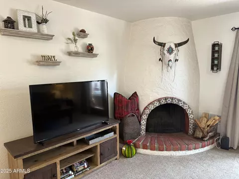Living - 1105 E Beryl Ave, Phoenix, AZ 85020 photo 3 of 3