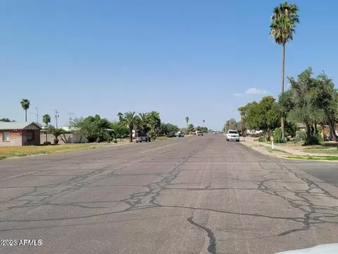 400 N Santa Cruz Avenue Apt 5 6 7 8 Ave #5, 6, 7 & 8, Eloy, AZ 85131