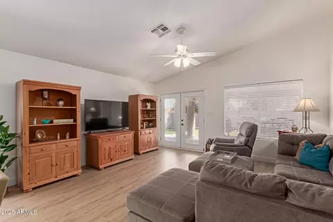 Living - 1033 E Mountain Vista Dr, Phoenix, AZ 85048 photo 3 of 4